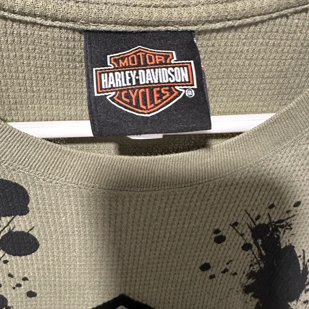 Harley Davidson Long Sleeve Thermal Womens Green Skull Cross Wrench Medium - Picture 4 of 5